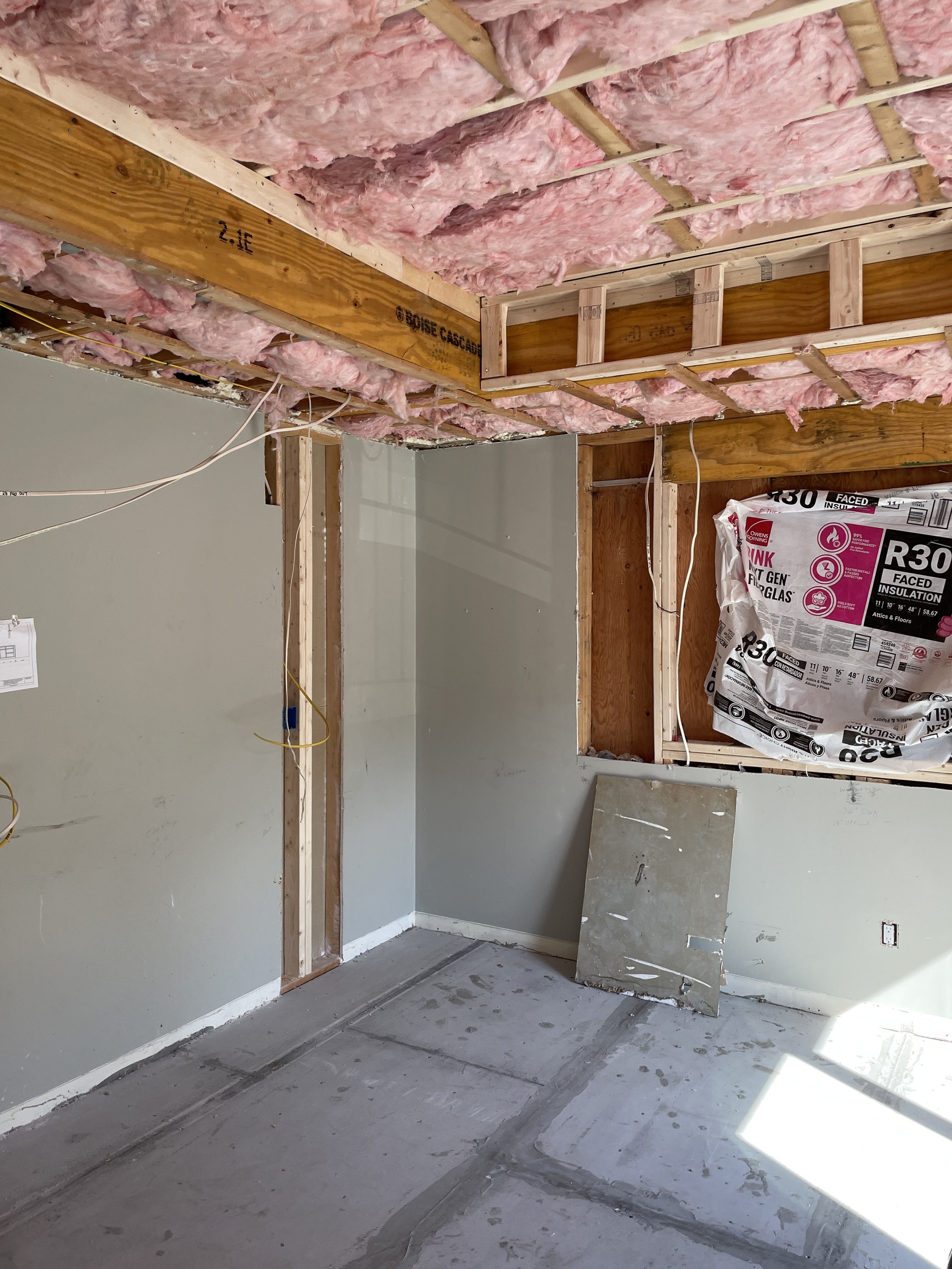 Sharon Tray Ceiling