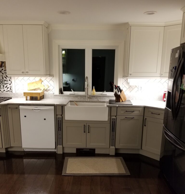 Sharon Tri-Level Kitchen Experience